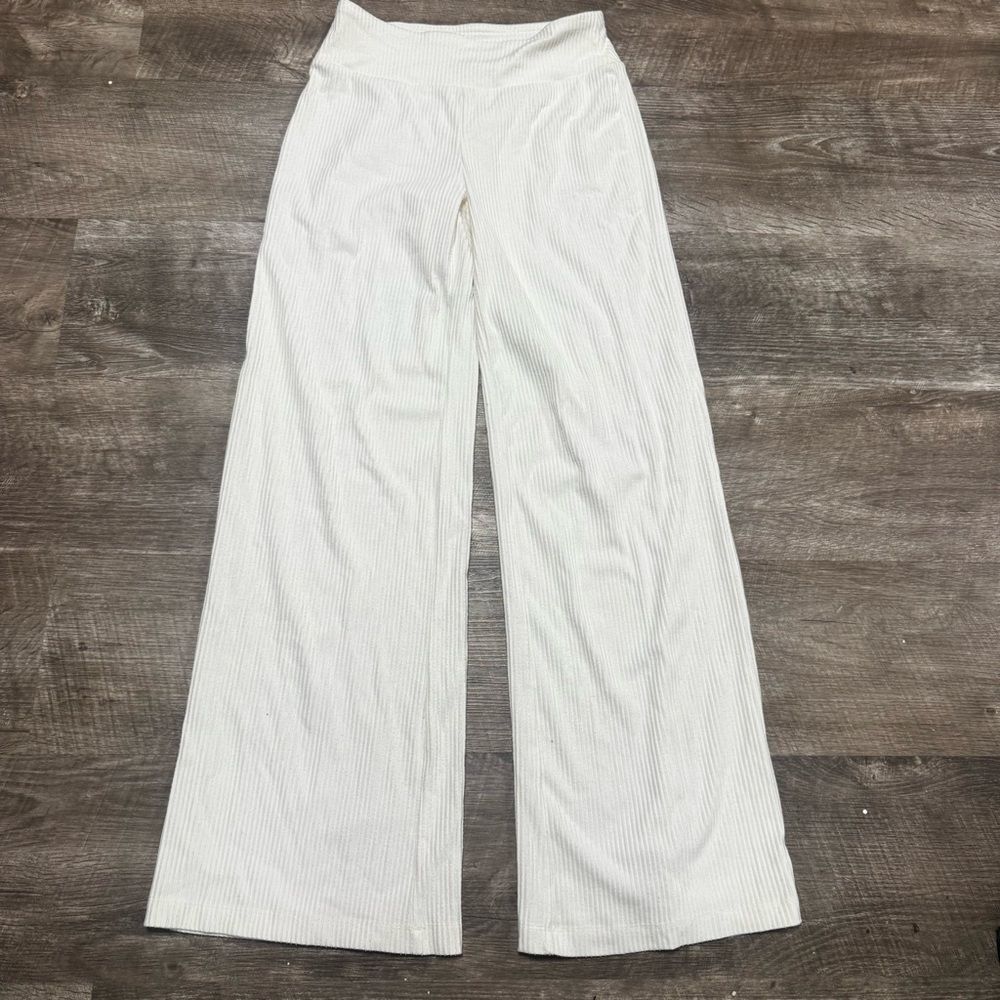 Yogalicious White Wide-Leg Pants
